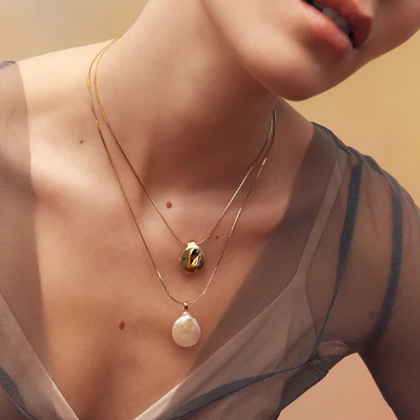 Lustre Pendant - Gold - Image 3